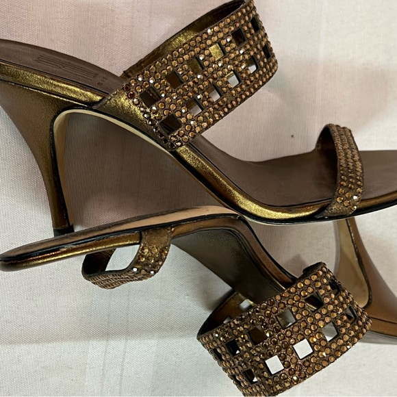 Pelle Moda Kristy metallic cooper color leather rhinestone slide heels size 6 M - Picture 7 of 13